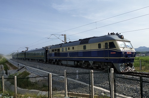 湖南蒙華鐵路項(xiàng)目順利完成動(dòng)態(tài)驗(yàn)收 (2).jpg